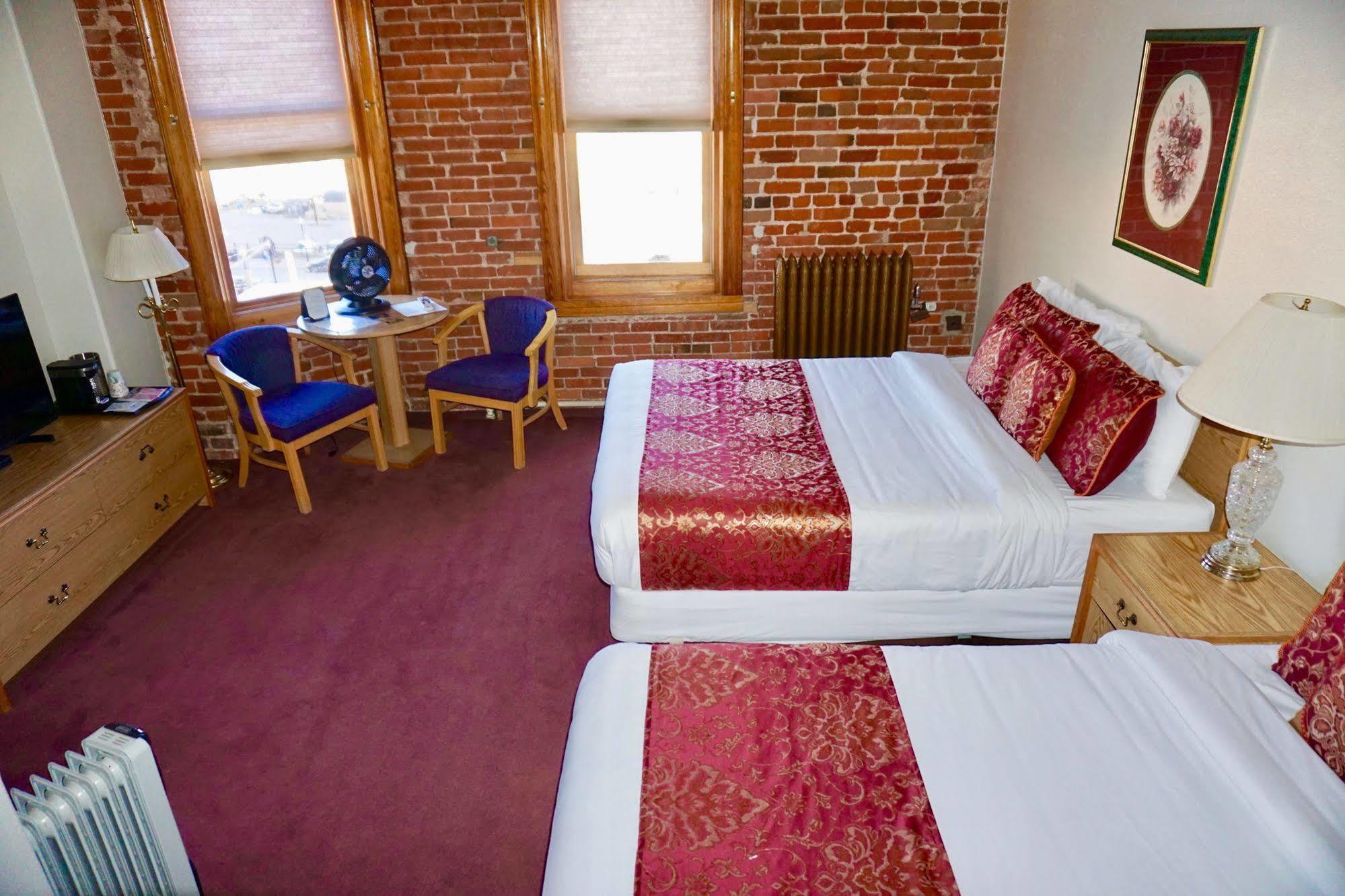 The Victor Hotel Exterior photo