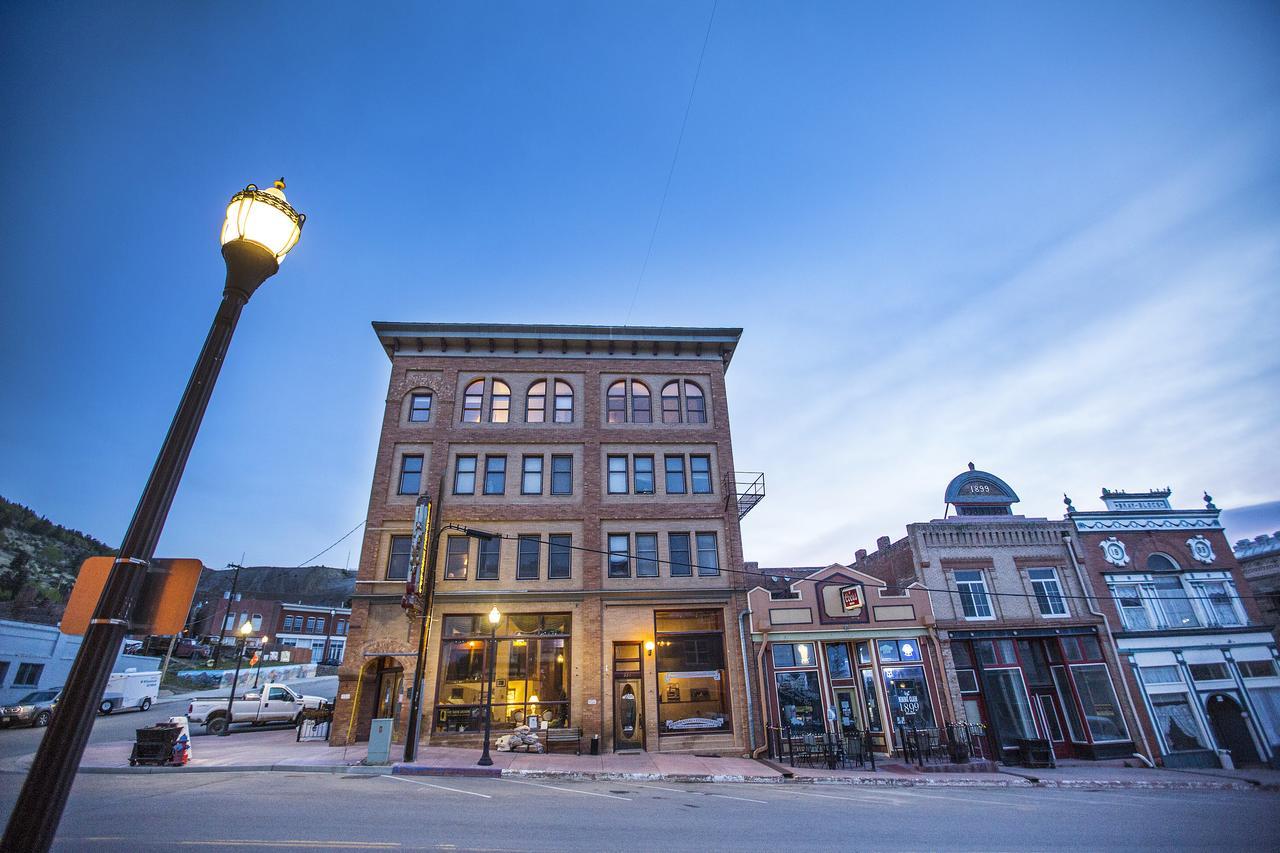 The Victor Hotel Exterior photo